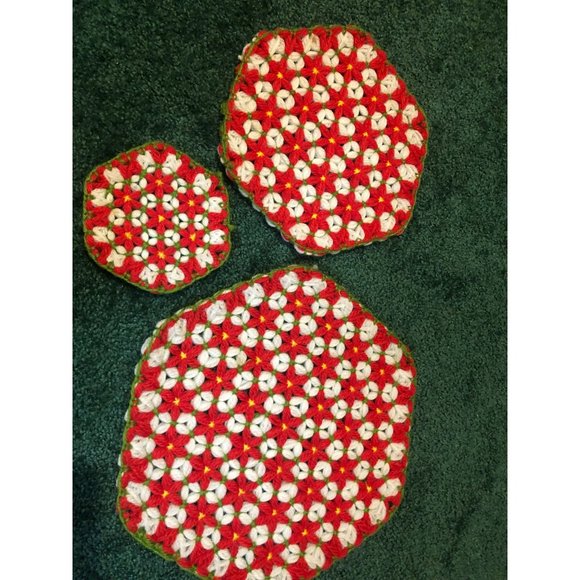 Set of 3 Six Sided Polygon Handmade Placemats, MCM Christmas Mats, Coasters, Dec - Picture 4 of 5